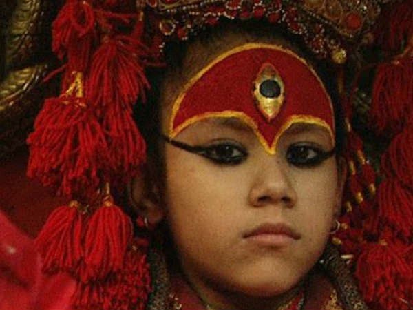 ഋതുമതിയാകും വരെ ചിരിയ്ക്കരുത്....