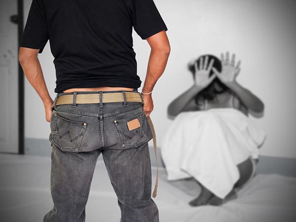 ഇവനൊരു ബലാത്സംഗ വീരന്, ഉറപ്പാ..... ഇവനൊരു ബലാത്സംഗ വീരന്, ഉറപ്പാ.....