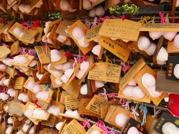 അമ്മിഞ്ഞയ്ക്കായി ഒരു അമ്പലം...