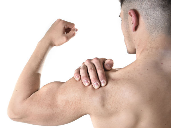 മസിലുകളോട് കൂടിയ ഷോള്ഡര് മസിലുകളോട് കൂടിയ ഷോള്ഡര്