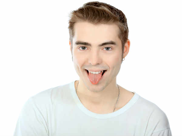 പുരുഷന്റെ നഖത്തില്‍ വെള്ള പാടെങ്കില്‍.....