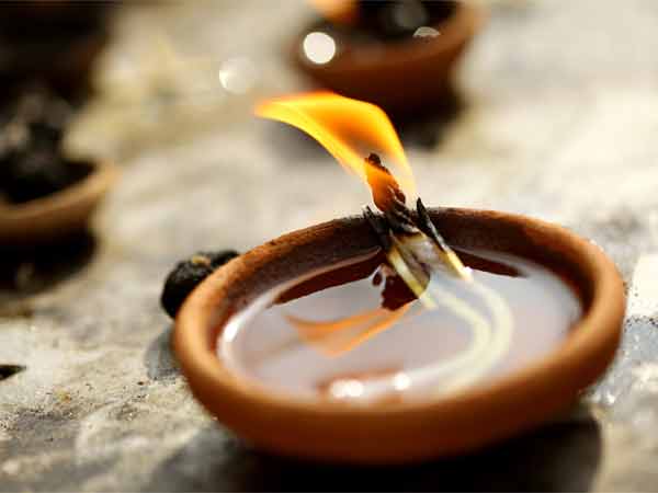 ഇവ പൂജാമുറിയിലെങ്കില്‍ ദോഷം ഫലം!!