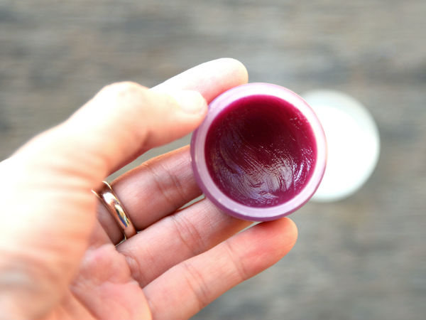 How To Colour Your Lips Pink With Beetroot 