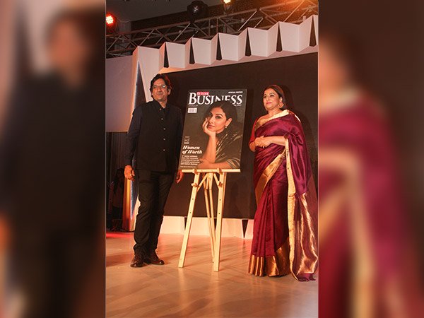 Vidya Balan In Kanjivaram Sari At Women Of Worth Awards