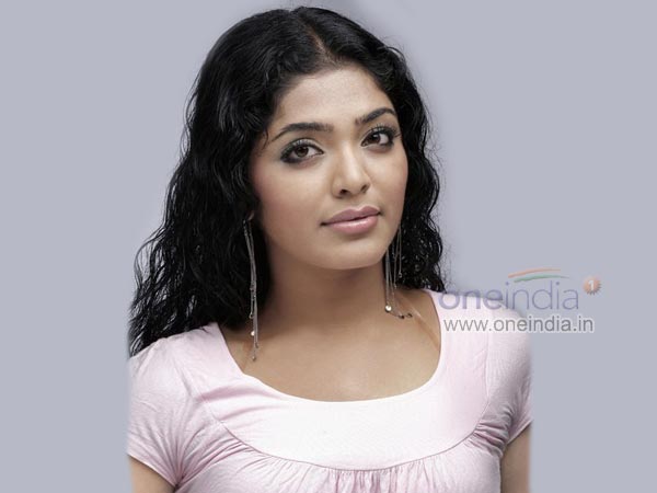  R,T അക്ഷരങ്ങളില്‍ പേരു തുടങ്ങിയാല്‍