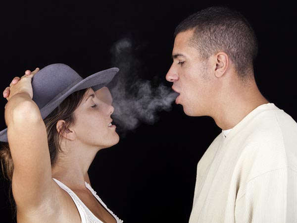 ഇത്തിൾകണ്ണികൾ / പാരസൈറ്റ് ഇത്തിൾകണ്ണികൾ / പാരസൈറ്റ്