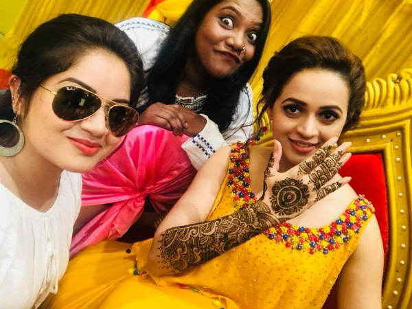 സിപിള് ലുക്കിലായിരുന്നു സിപിള് ലുക്കിലായിരുന്നു