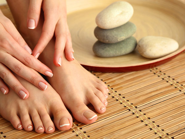 നനഞ്ഞ ചെരിപ്പിടുമ്പോള്‍