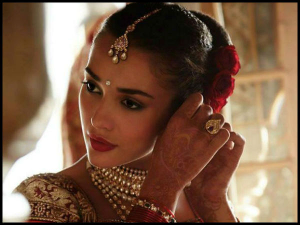 മുതിര്‍ന്നവരെ ബഹുമാനിയ്ക്കുന്ന