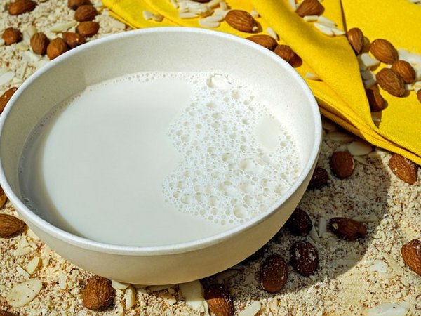 പശുവില്‍ പാല്‍ 