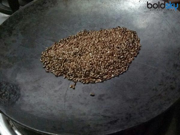 വറുത്തു പൊടിച്ച ഫ്‌ളാക്‌സ് സീഡ് പൗഡര്‍