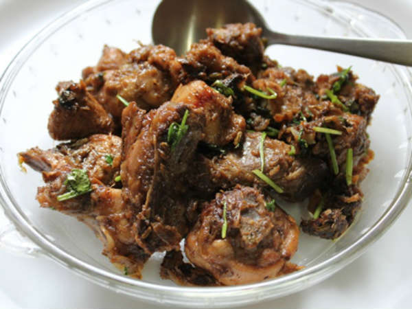 തേങ്ങാപ്പാല്‍ 