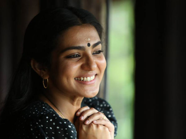 രോമമുളള കൈ കാലുകള്‍ 