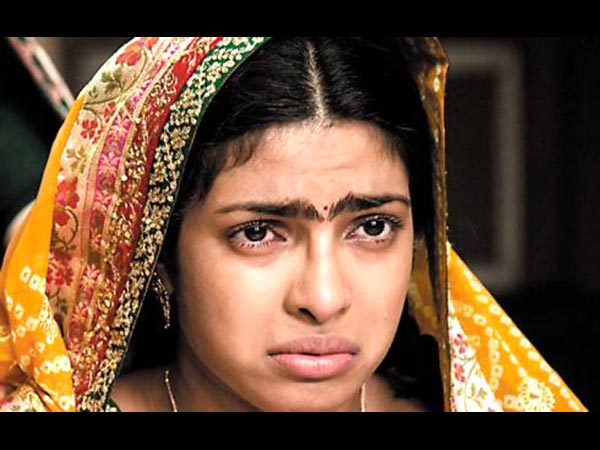 കൂട്ടുപുരികത്തിലെ മറുക്