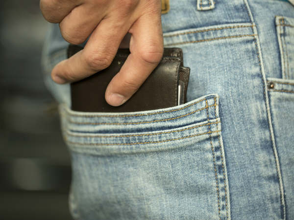 മൂര്ച്ചയുള്ള ആയുധങ്ങള് മൂര്ച്ചയുള്ള ആയുധങ്ങള്