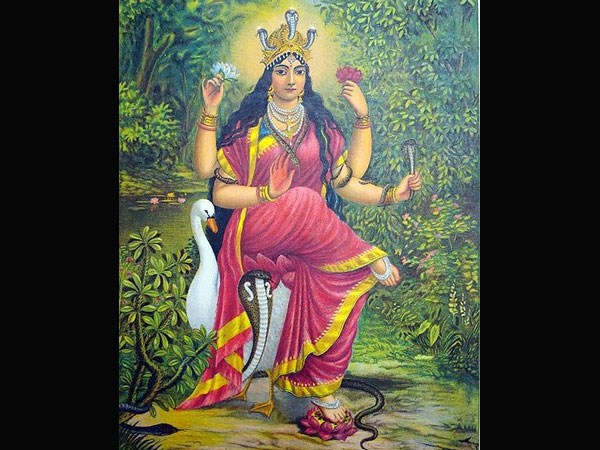 ഒരു തട്ടത്തില്‍