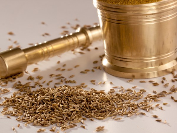 കറുവാപ്പട്ട, മഞ്ഞള്‍, ഇഞ്ചി, പുതിന, ജീരകം