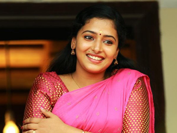 വരിയും നിരയും തെറ്റാത്ത പല്ലുകള്‍ 