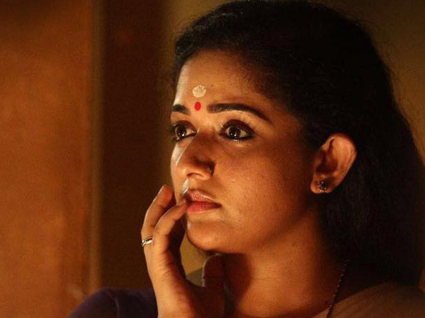 പുരികവും മൂക്കും 