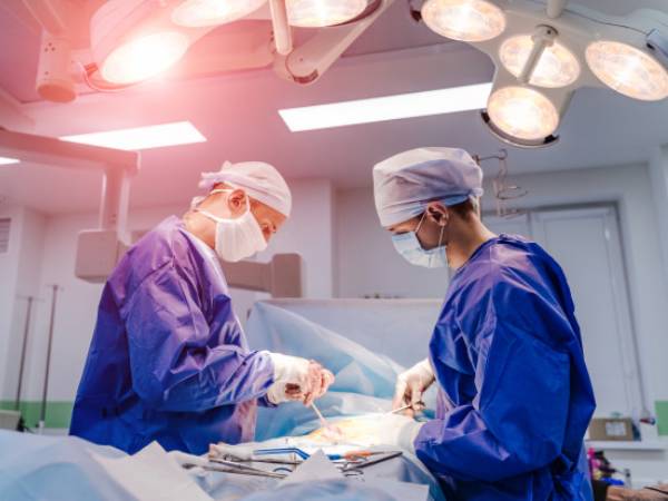 പുകവലിയും ശസ്ത്രക്രിയയും