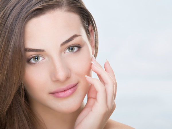 മുഖക്കുരുവിനെ പ്രതിരോധിക്കുന്നു