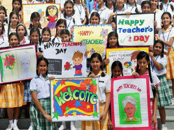 ഒക്ടോബര്‍ അഞ്ചും സെപ്റ്റംബര്‍ അഞ്ചും