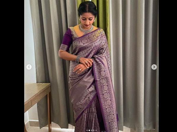  Navya Nair Stunning in New Saree Look Goes Viral on Social media 