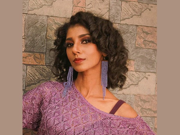 ആത്മവിശ്വാസവും അഭിനന്ദനങ്ങളും