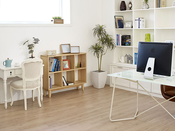 സ്റ്റഡി ടേബിള്‍