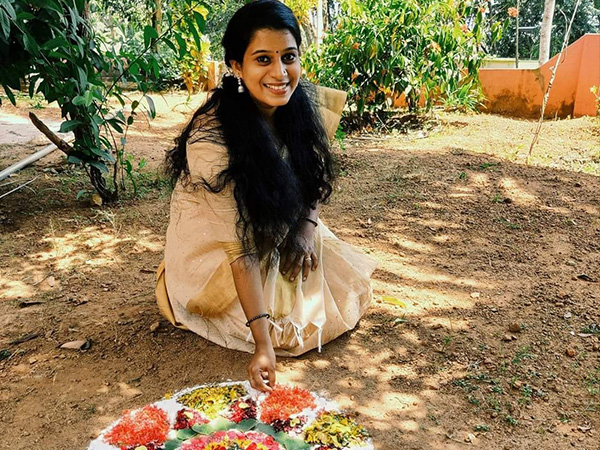 സാരികള്‍ക്ക് പ്രിയം