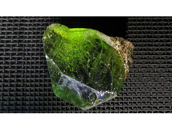 ഓഗസ്റ്റ് - പെരിഡോട്ട്