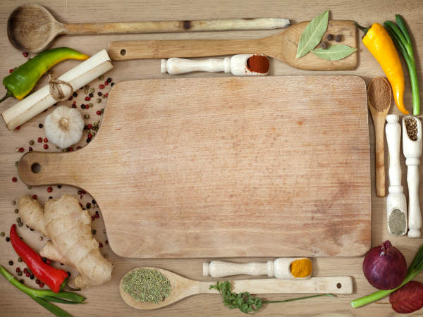 കട്ടിംഗ് ബോര്‍ഡ്