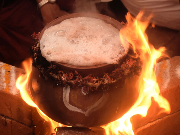ആചാരാനുഷ്ഠാനങ്ങള്‍