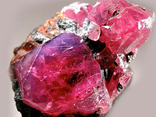 ഗോമേദകം (Grossular Garnet)