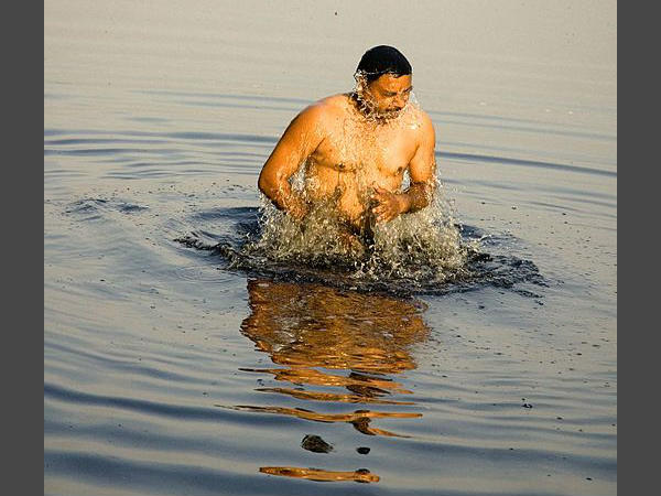 ഗംഗാസ്‌നാനം