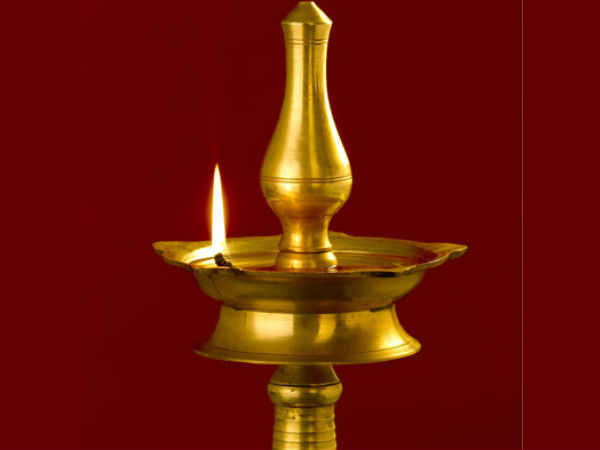 കേടായ വിളക്ക് ഉപയോഗിക്കരുത്‌