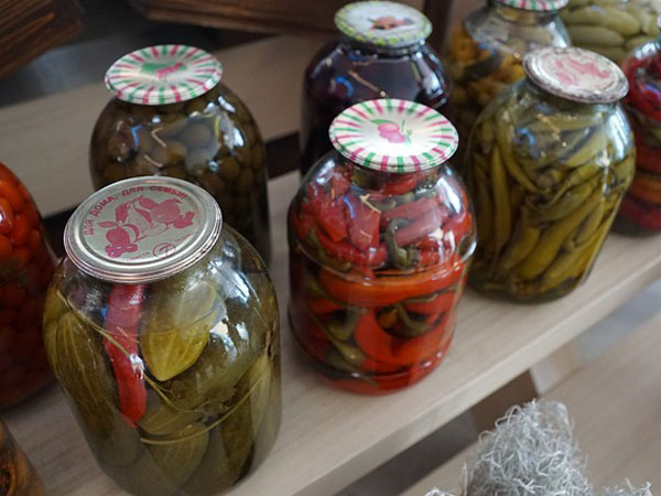 ടിന്നിലടച്ച പഴങ്ങള്‍