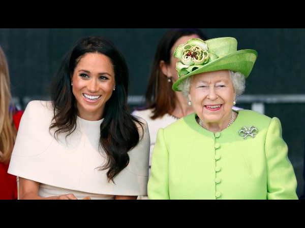 ഹാന്‍ഡ്ബാഗുകളുടെ ശേഖരം