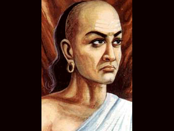 Chanakya Niti: Avoid Fighting With These People, You Will Suffer Loss