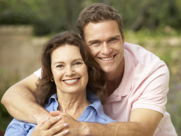 Reasons Why Young Men Are Attracted To Older Women And Likes To Be Their Partner