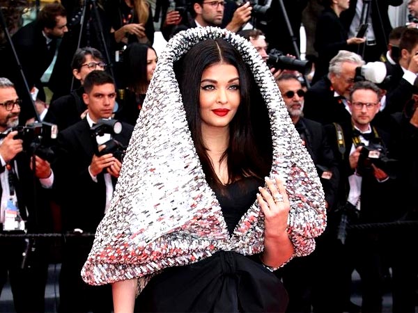 Cannes Film Festival 2023: Aishwarya Rai Wearing Silver Hoodie Like Foil Paper Looks 