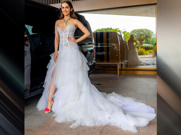 Manushi Chhillar1
