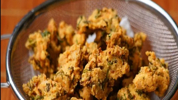 Crispy Vazhakka Pakoda