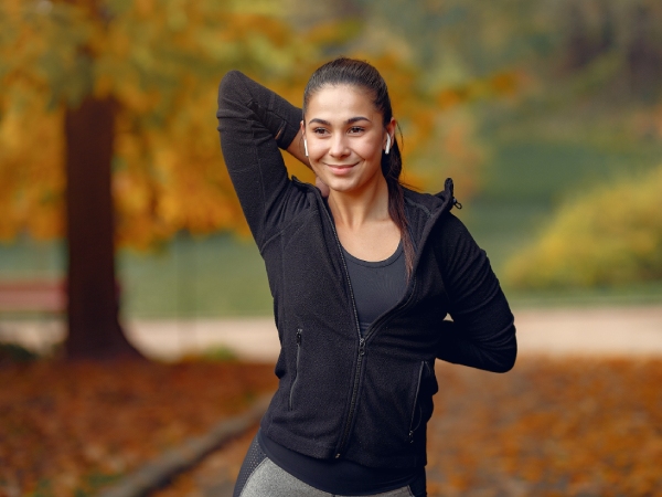 woman doing workout