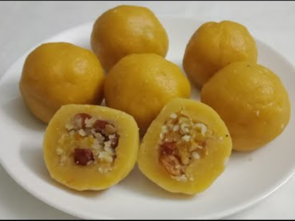 kozhukkatta with banana