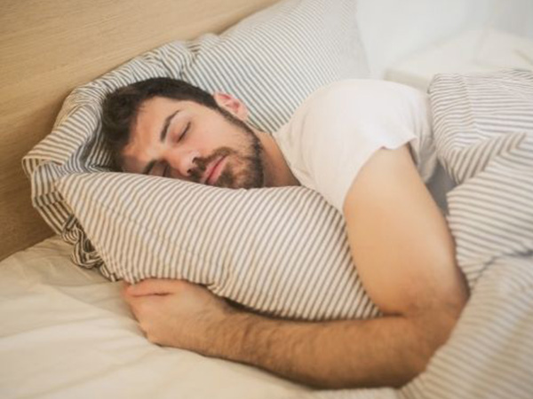 seeing women in dream meaning