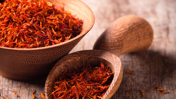 Drinking Nutmeg-Saffron Milk