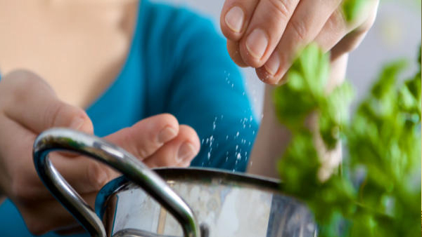 Dangers of Consuming Too Much Salt