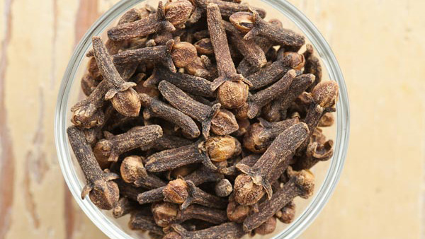 Health Benefits of Chewing Cloves
