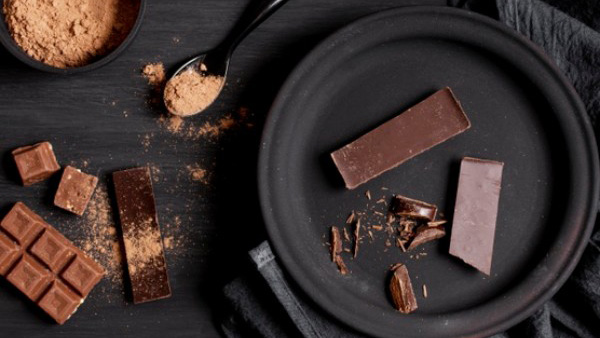 best time to eat dark chocolate